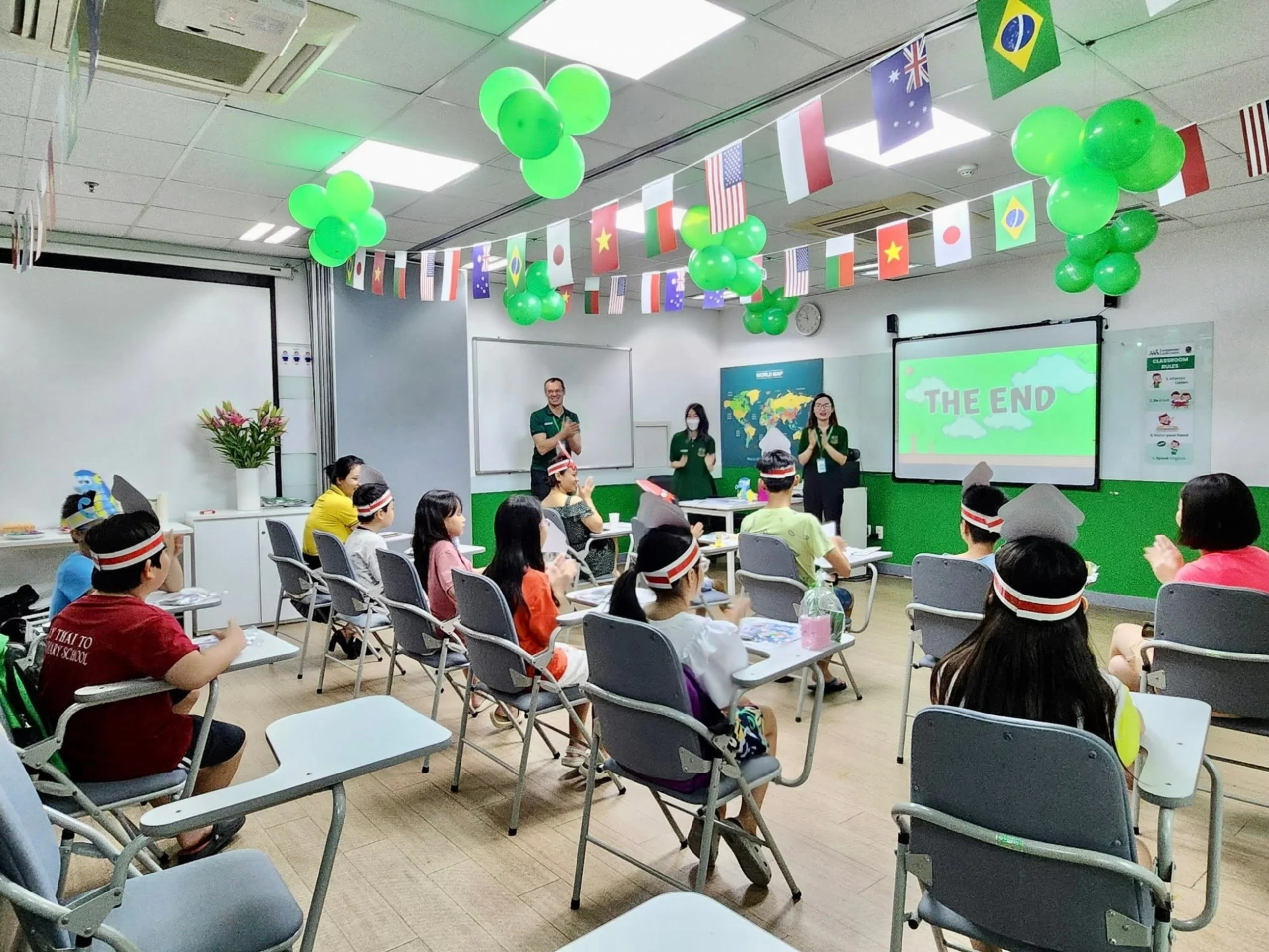 Top 10 trung tâm tiếng Anh cho người mất gốc uy tín tại Hà Nội