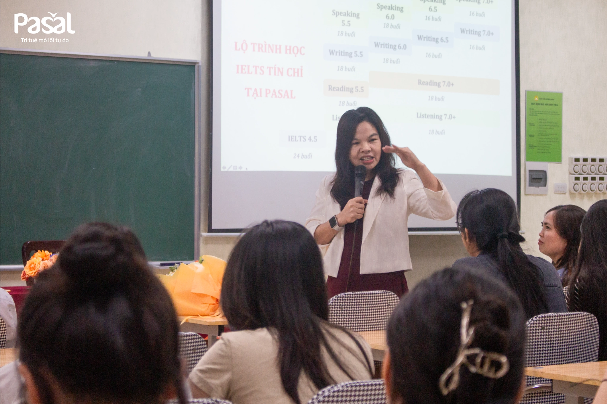 Pasal x Học viện Ngân Hàng: Recap Tọa đàm “Bí quyết vượt qua kỳ thi IELTS đối với SV không chuyên”