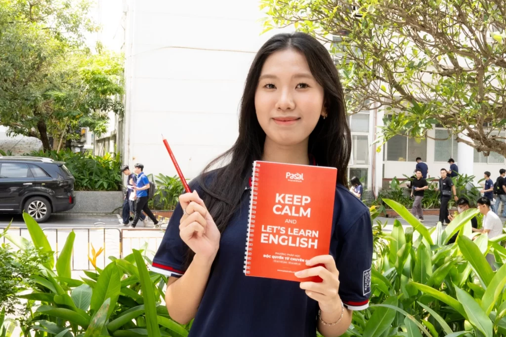 Pasal đồng hành cùng Tân sinh viên Trường Đại học Xây dựng Hà Nội trong ngày nhập học